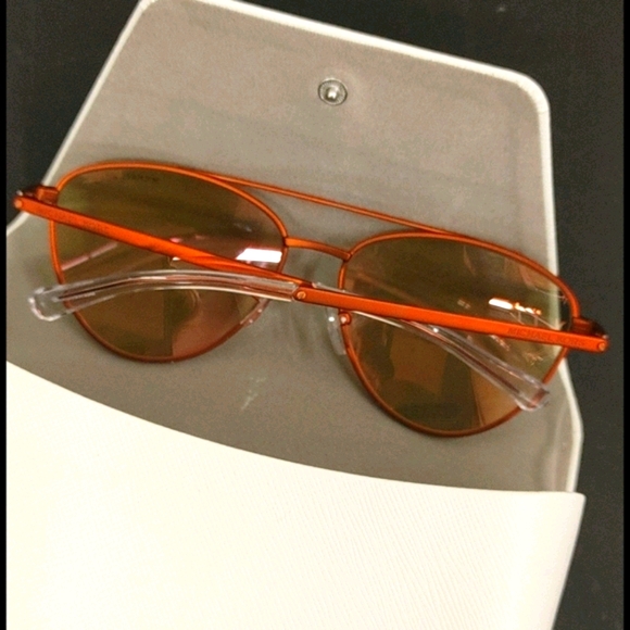 New in the MK case Michael Kors winter SunGlasses - Picture 5 of 5